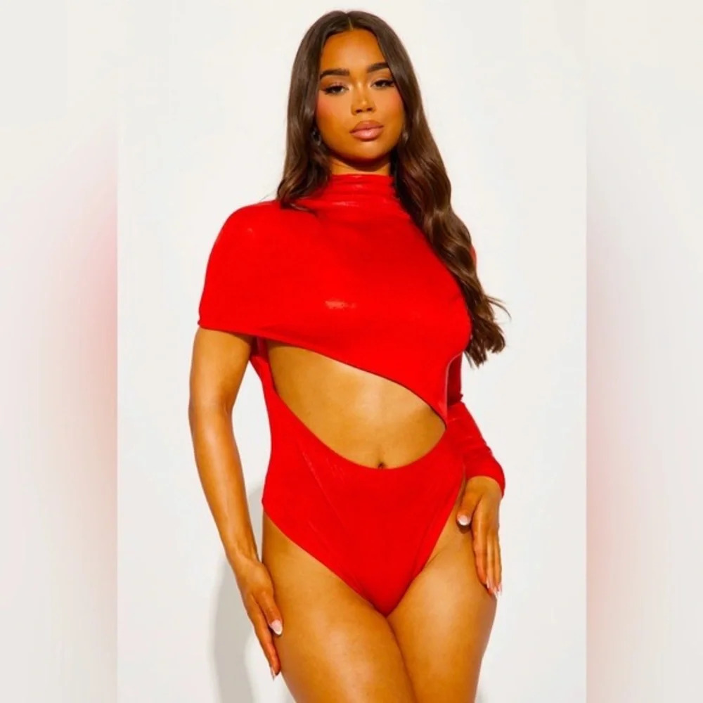 Sticking To Love Cut Out Bodysuit Sz M